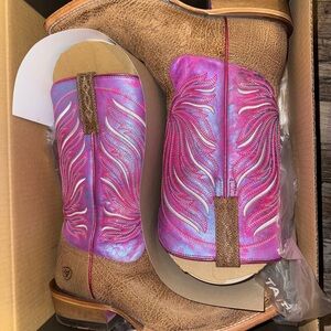 Ariat Women’s Futurity Western boots